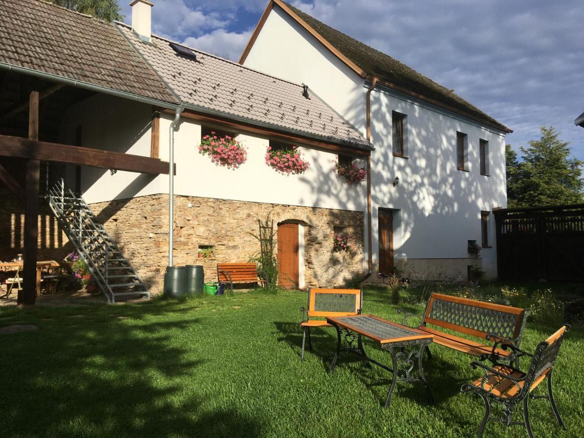 Apartman Na Vrsku Klenovice  Kültér fotó