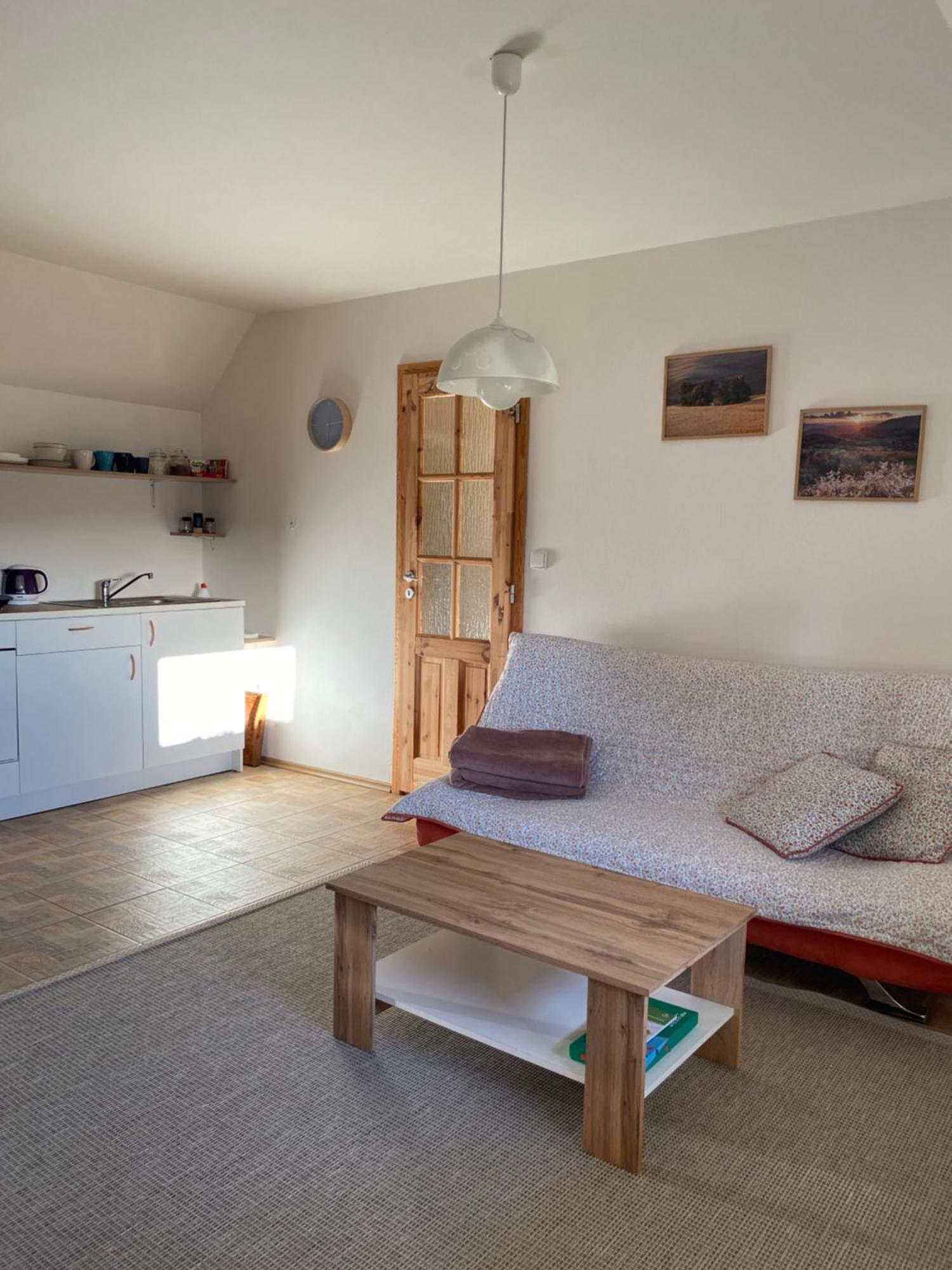 Apartman Na Vrsku Klenovice  Kültér fotó