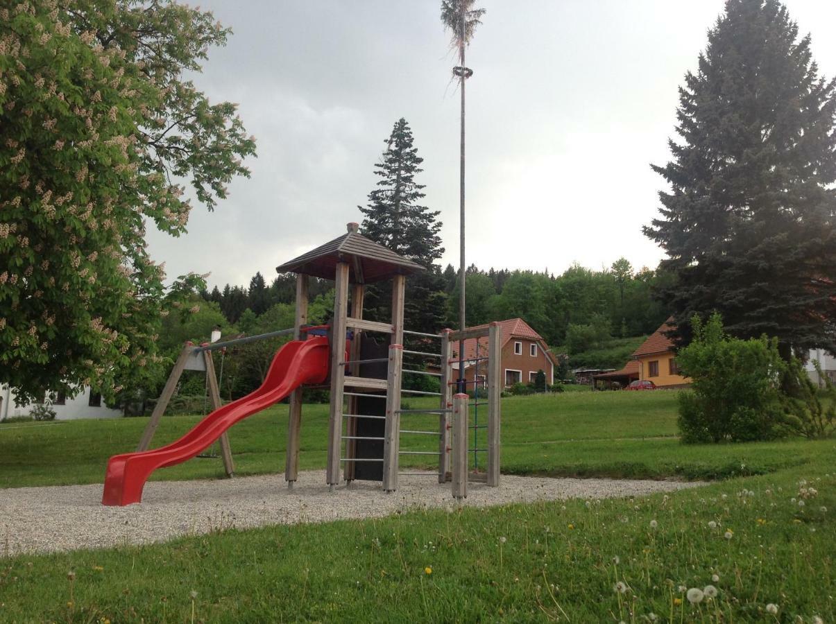 Apartman Na Vrsku Klenovice  Kültér fotó