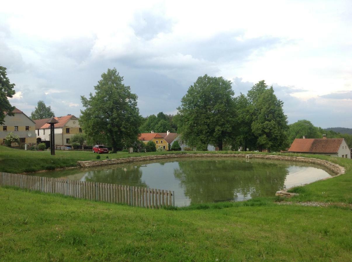 Apartman Na Vrsku Klenovice  Kültér fotó