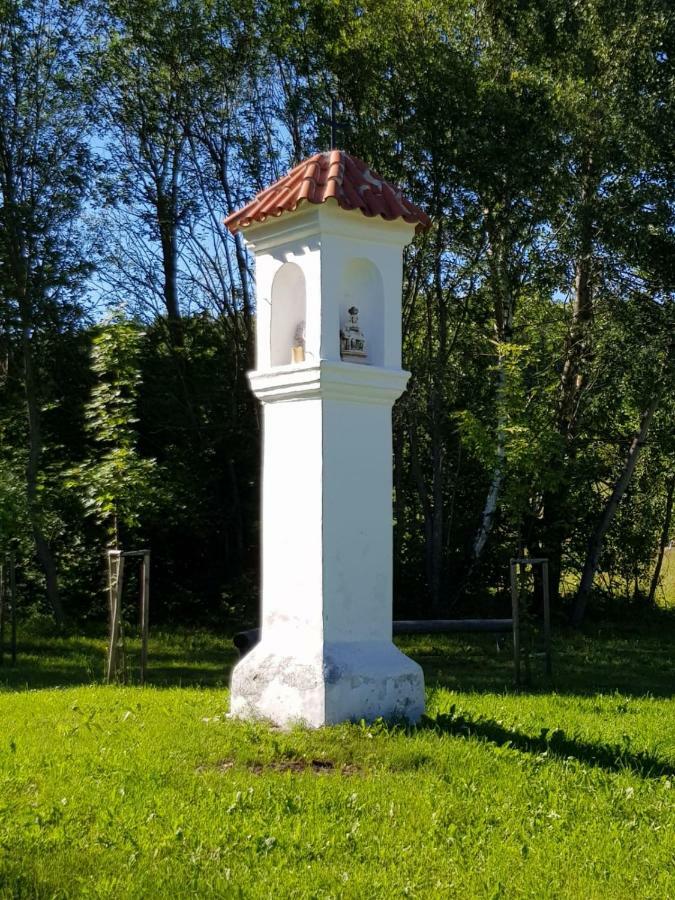 Apartman Na Vrsku Klenovice  Kültér fotó